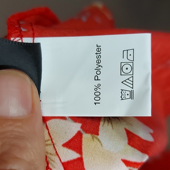 Red Dress with floral print - Picture 6 of 7